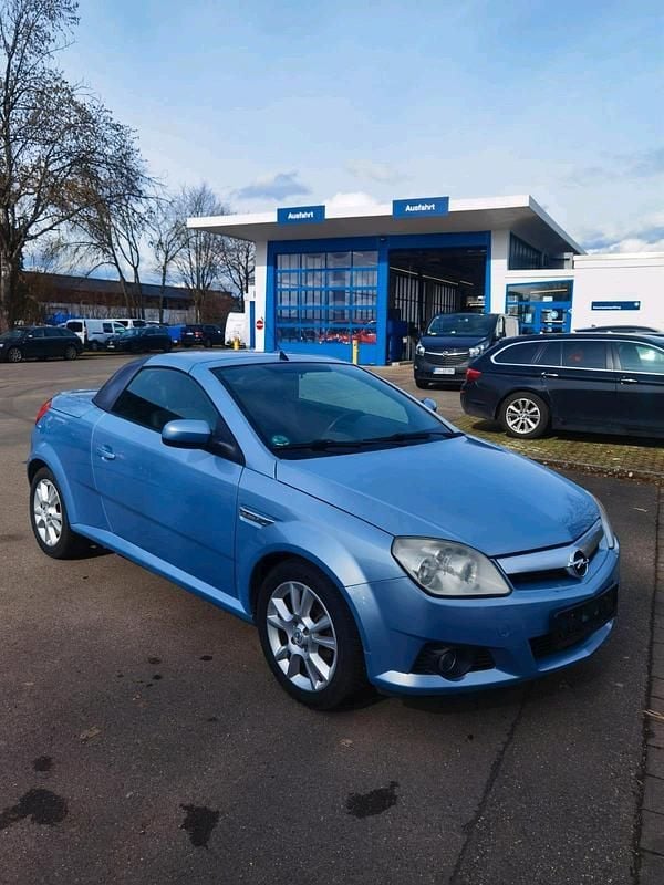 Gebraucht Opel Tigra 89 PS (65 kW) 2006 Silber Cabrio