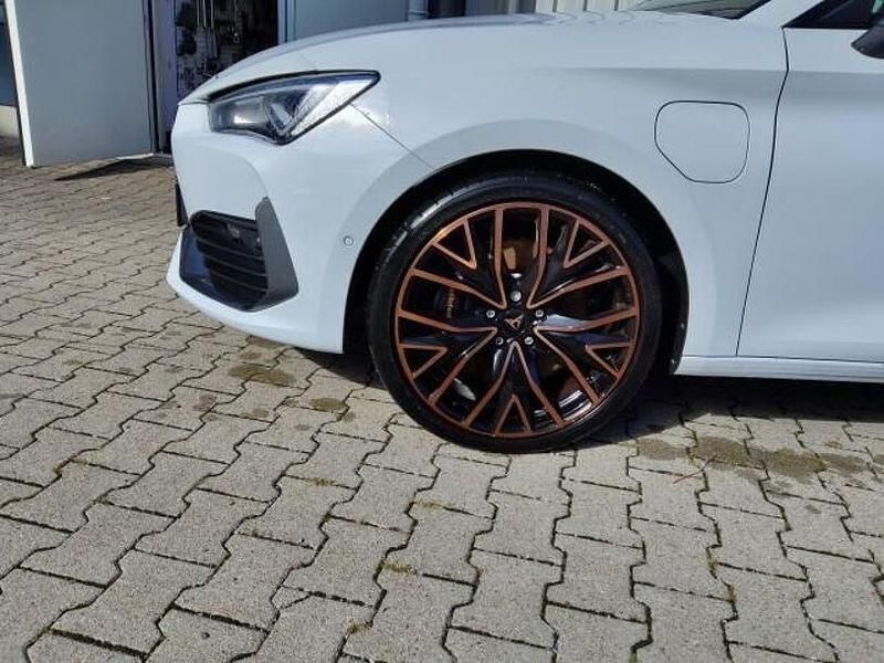 Gebraucht Cupra Leon VZ 245 PS (180 kW) 2023 Nevada/moon weiss metallic Kombi