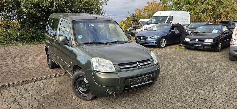Grün Gebraucht 2005 Citroën Berlingo Van / Kleinbus | 2.000 € (Guter Preis) - Bild 1/4