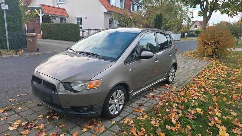 Grau Gebraucht 2010 Mitsubishi Colt Kleinwagen | 2.599 € (Superpreis) - Bild 1/4