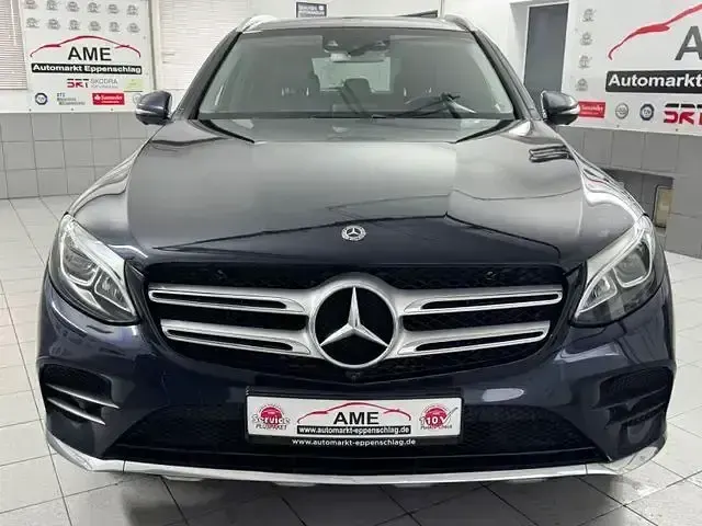 Gebraucht Mercedes GLC250 AMG line 211 PS (155 kW) 2017 Blau SUV