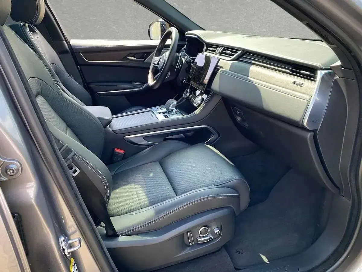 Second-hand Jaguar F-Pace R-Dynamic 404 CP (297 kW) 2021 Gri SUV