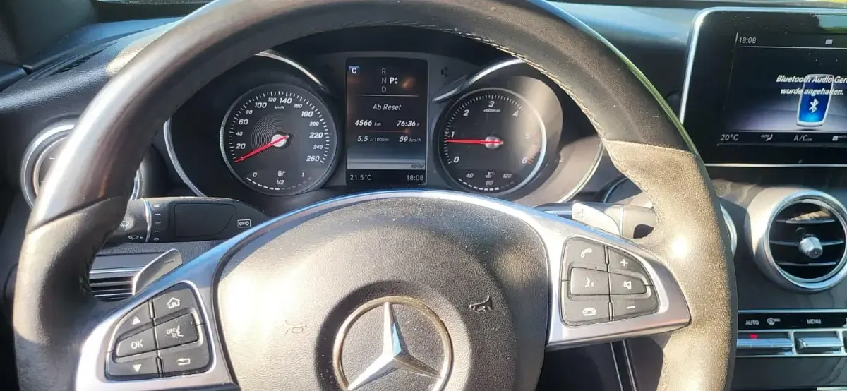 Gebraucht Mercedes C220 AMG 170 PS (125 kW) 2018 Blau Coupé