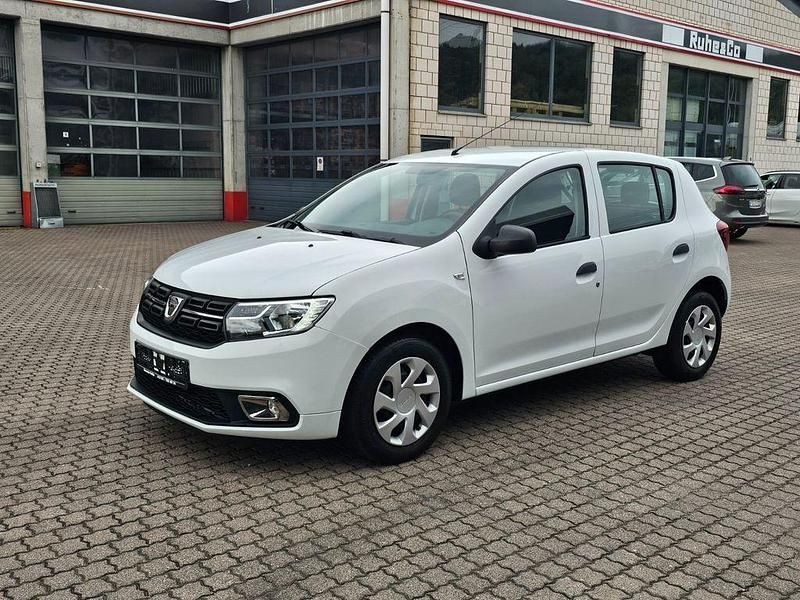 Weiß Gebraucht 2020 Dacia Sandero Essentiel Kleinwagen | 8.590 € (Superpreis) - Bild 1/4