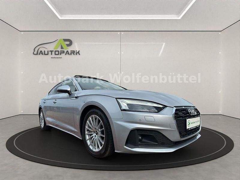 Silber Gebraucht 2022 Audi A5 Sportback Sport Kleinwagen | 36.890 € (Teuer) - Bild 1/4