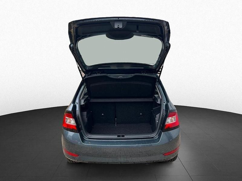 Gebraucht Skoda Fabia Ambition 60 PS (44 kW) 2021 Grau Limousine