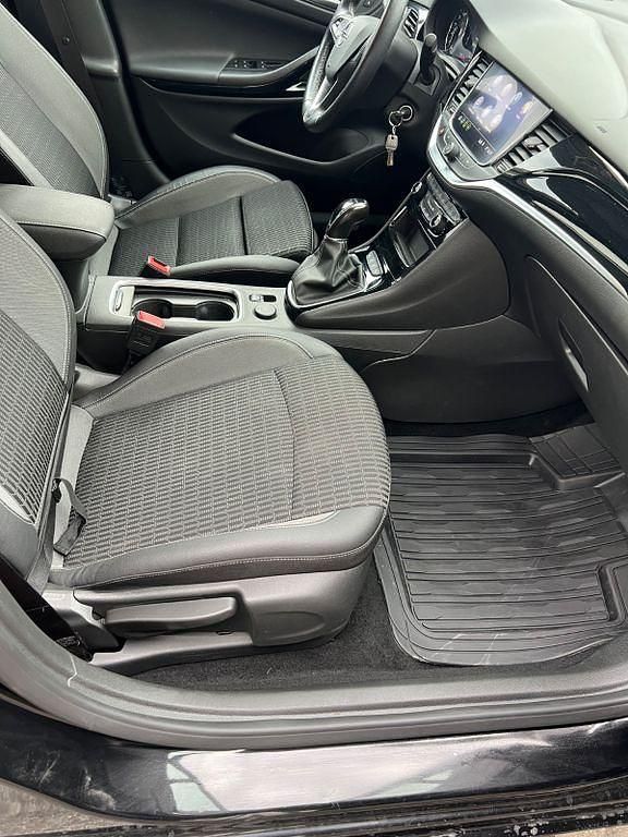 Gebraucht Opel Astra 105 PS (77 kW) 2020 Schwarz Limousine