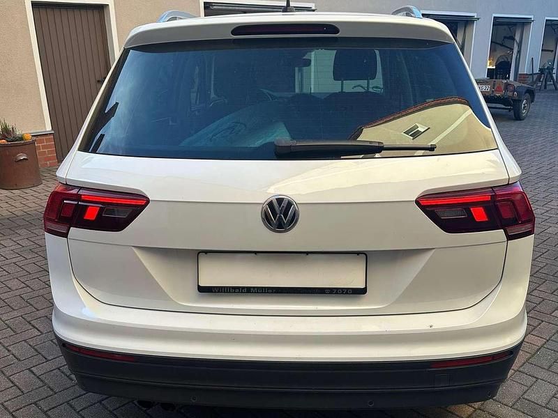 Gebraucht VW Tiguan Sound 150 PS (110 kW) 2017 Weiß SUV