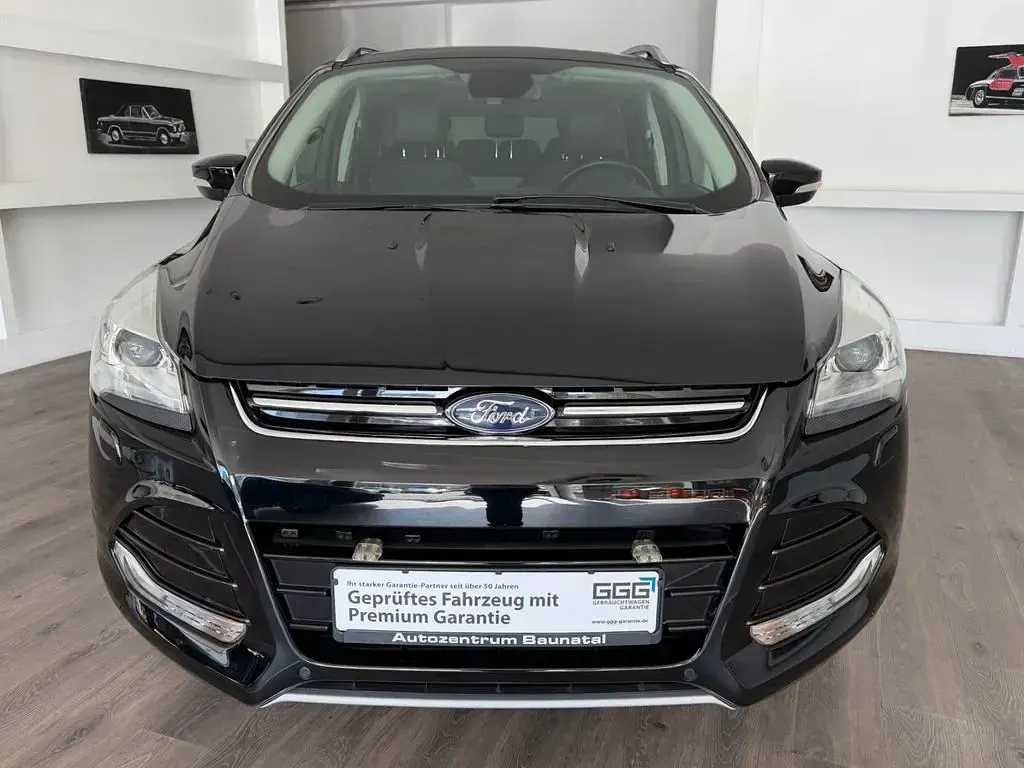 Gebraucht Ford Kuga Titanium 179 PS (131 kW) 2016 Schwarz SUV