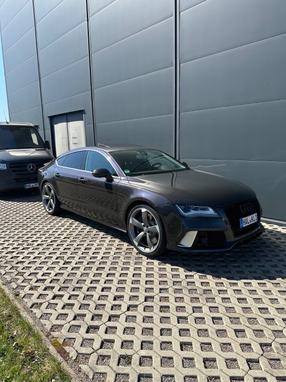 Grau Gebraucht 2012 Audi S7 Sportback Ambiente Kleinwagen | 24.999 € (Fairer Preis) - Bild 1/4
