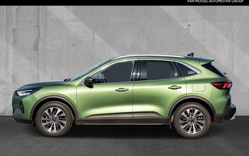 Gebraucht Ford Kuga Titanium 150 PS (110 kW) 2024 Bursting green SUV