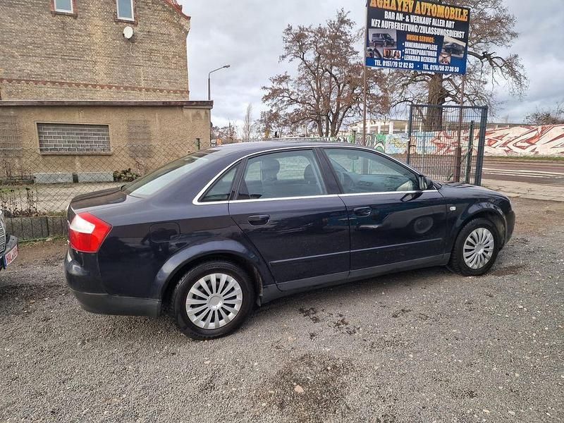 Gebraucht Audi A4 Exclusive 131 PS (96 kW) 2001 Schwarz Limousine