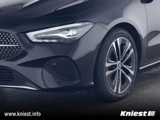 Gebraucht Mercedes CLA200 Progressive 177 PS (130 kW) 2024 Schwarz Coupé