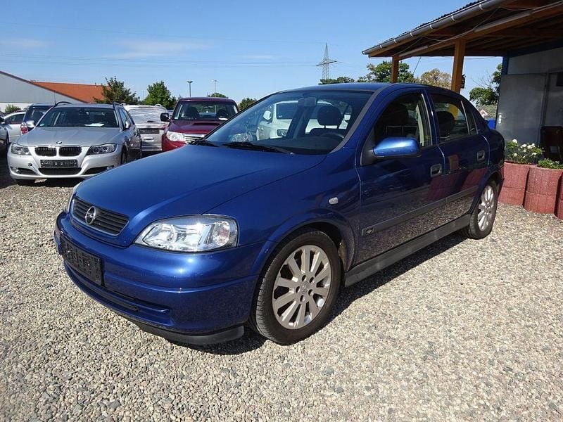 Blau Gebraucht 2003 Opel Astra Sport Limousine | 750 € (Guter Preis) - Bild 1/4