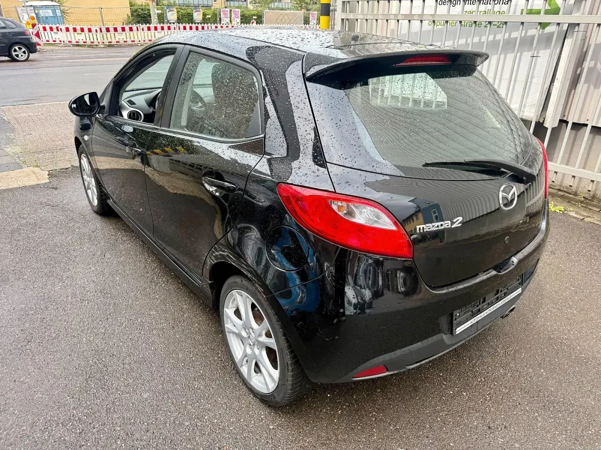 Gebraucht Mazda 2 Dynamic 86 PS (63 kW) 2010 Schwarz Kleinwagen