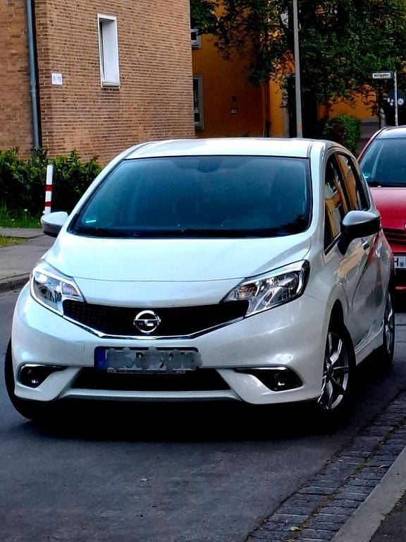 Gebraucht Nissan Note Acenta 90 PS (66 kW) 2015 Weiß Limousine