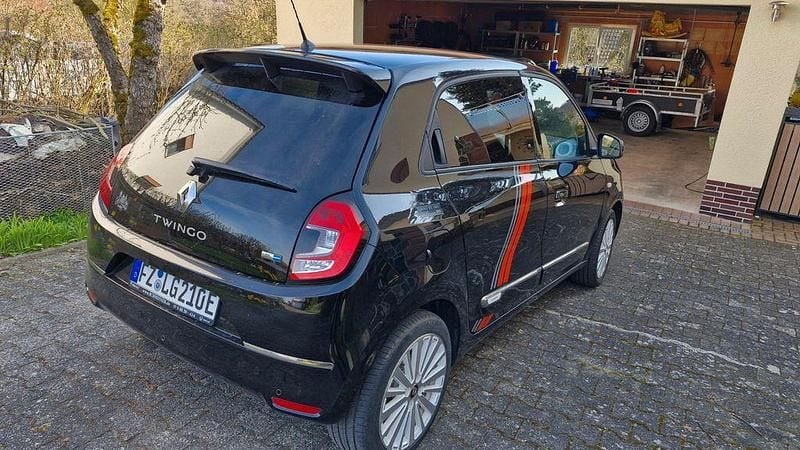 Gebraucht Renault Twingo Vibes 60 kW (82 PS) 2021 Schwarz Kleinwagen