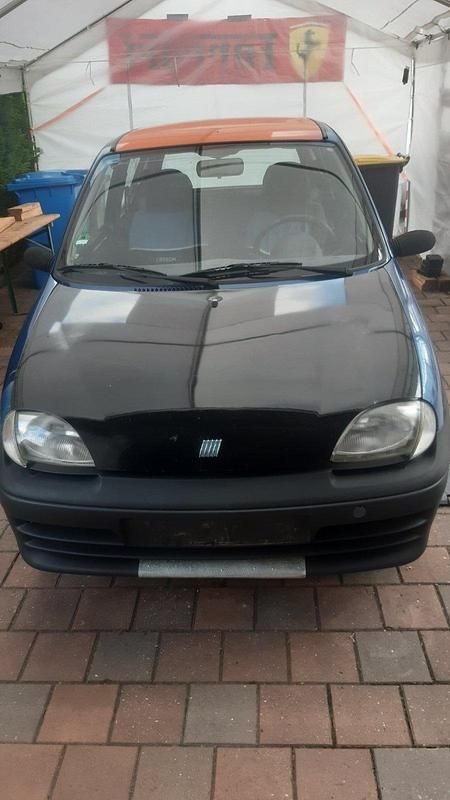 Blau Gebraucht 1999 Fiat Seicento Kleinwagen | 650 € (Guter Preis) - Bild 1/4