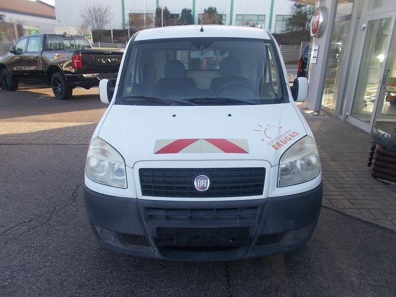 Gebraucht Fiat Doblò 92 PS (67 kW) 2008 Weiß Van / Kleinbus