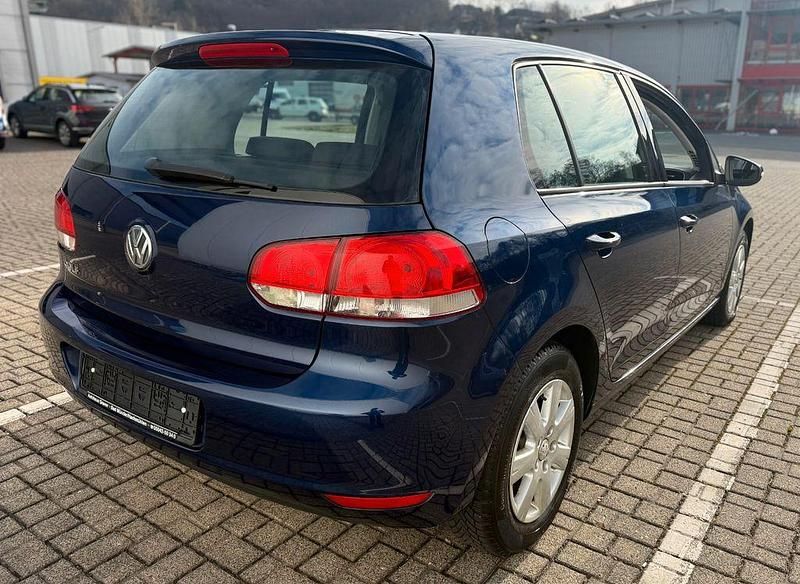 Gebraucht VW Golf VI Trendline 80 PS (58 kW) 2008 Blau Kleinwagen