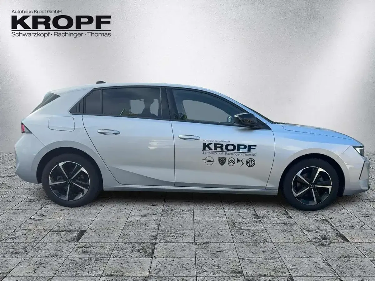 Gebraucht Opel Astra Edition 131 PS (96 kW) 2025 Grau Limousine