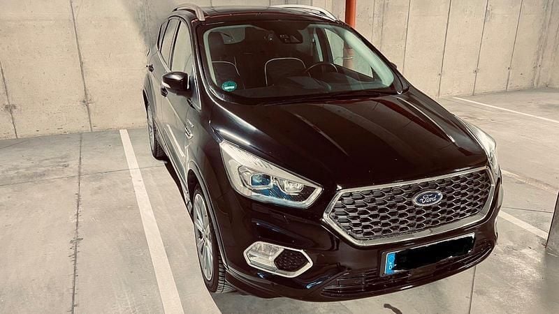 Gebraucht Ford Kuga Vignale 150 PS (110 kW) 2019 Schwarz SUV