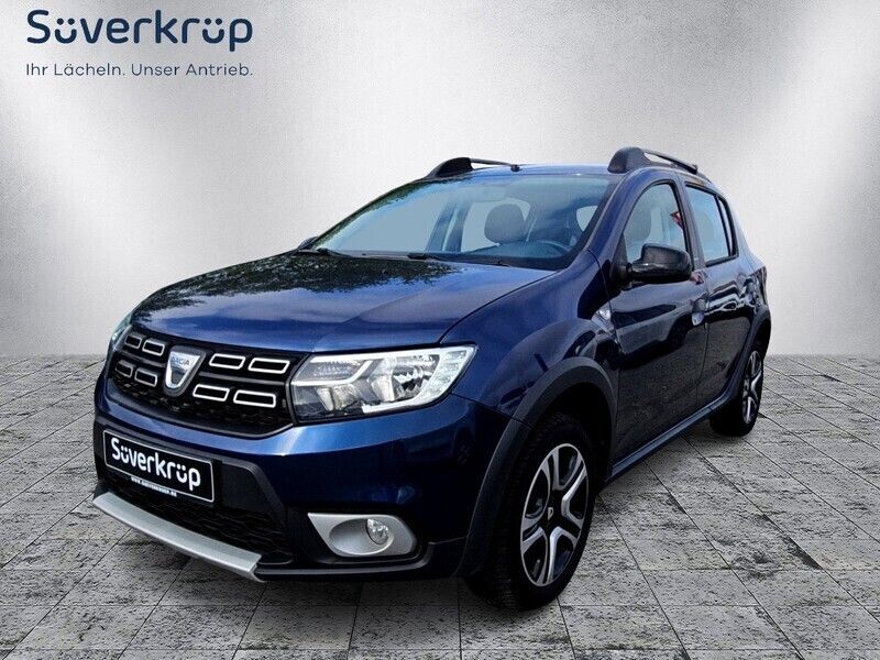 Blau Gebraucht 2018 Dacia Sandero Celebration Kleinwagen | 9.930 € (Fairer Preis) - Bild 1/4