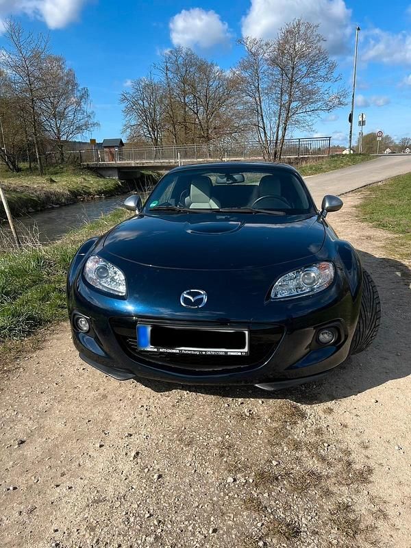 Second-hand Mazda MX5 126 CP (92 kW) 2014 Albastru Cabrio