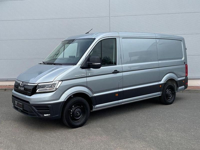 Neu MAN TGE 177 PS (130 kW) 2026 Silber Van