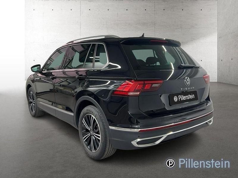Gebraucht VW Tiguan Elegance 150 PS (110 kW) 2023 Schwarz SUV