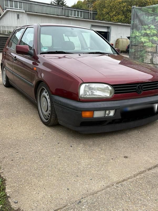 Rot Gebraucht 1993 VW Golf III Kleinwagen | 2.999 € - Bild 1/4