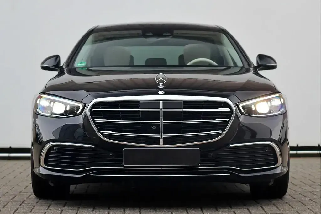 Gebraucht Mercedes S350 313 PS (230 kW) 2024 Schwarz Limousine