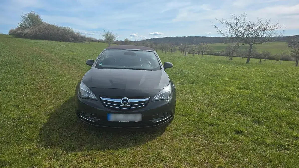 Gebraucht Opel Cascada 165 PS (121 kW) 2013 Schwarz Cabrio