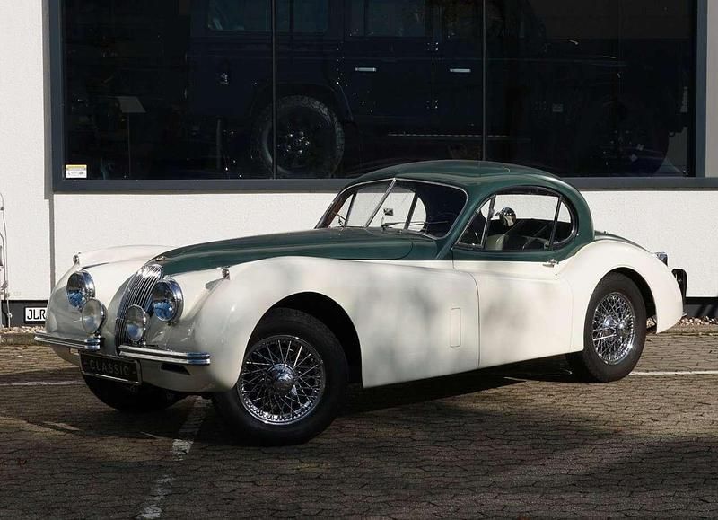 Sherwood green over cream Gebraucht 1953 Jaguar XK Coupé | 98.000 € - Bild 1/4