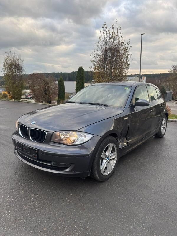 Grau Gebraucht 2007 BMW 116 Advantage Kleinwagen | 1.495 € (Superpreis) - Bild 1/4