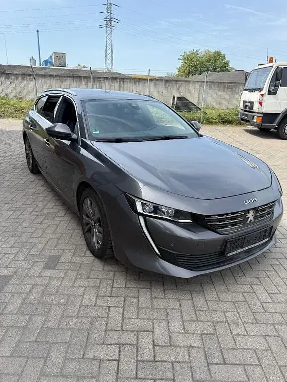 Gebraucht Peugeot 508 SW Allure 131 PS (96 kW) 2021 Grau Kombi