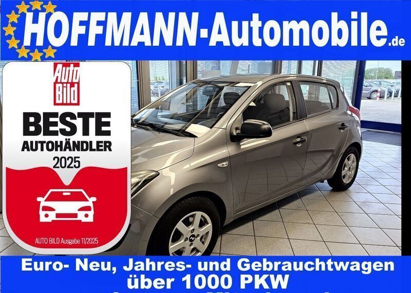 Graumet. (metallic) Gebraucht 2013 Hyundai i20 Limousine | 3.300 € (Fairer Preis) - Bild 1/3