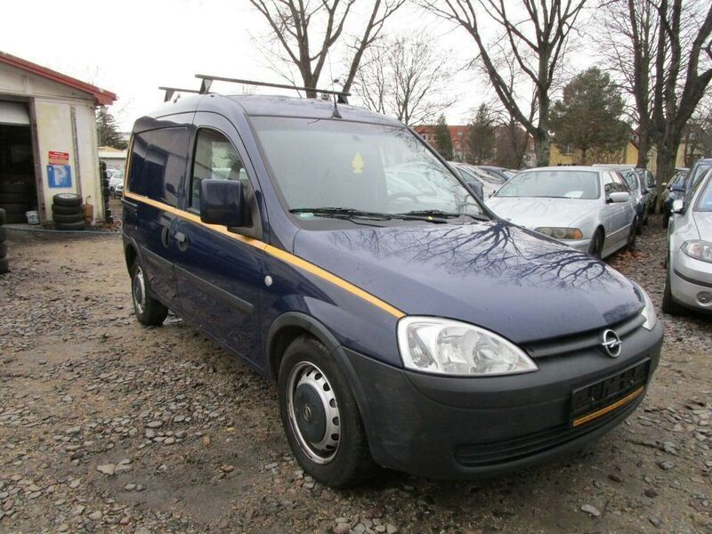 Gebraucht Opel Combo 75 PS (55 kW) 2011 Blau Van / Kleinbus