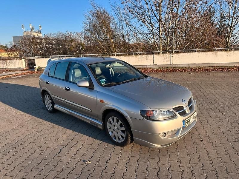 Grau Gebraucht 2005 Nissan Almera Kleinwagen | 2.200 € (Etwas zu teuer) - Bild 1/4