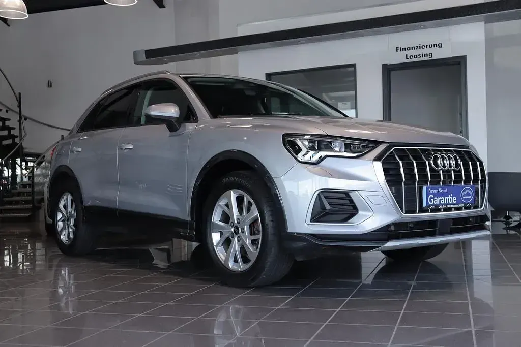 Gebraucht Audi Q3 Sport 150 PS (110 kW) 2022 Silber SUV