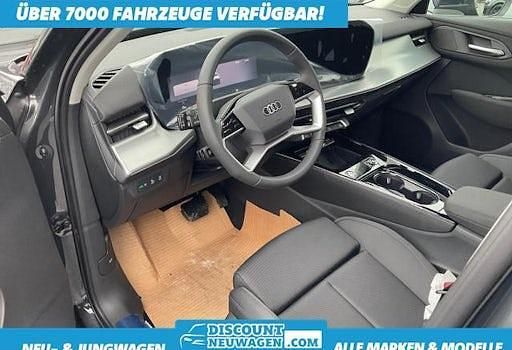 Nouă Audi Q3 204 CP (150 kW) 2026 Gri SUV