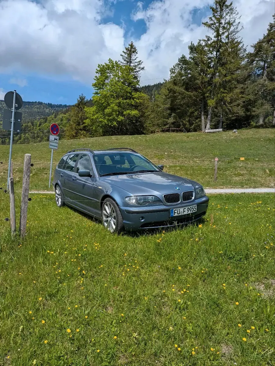 Gebraucht BMW 320 150 PS (110 kW) 2003 Blau Kombi