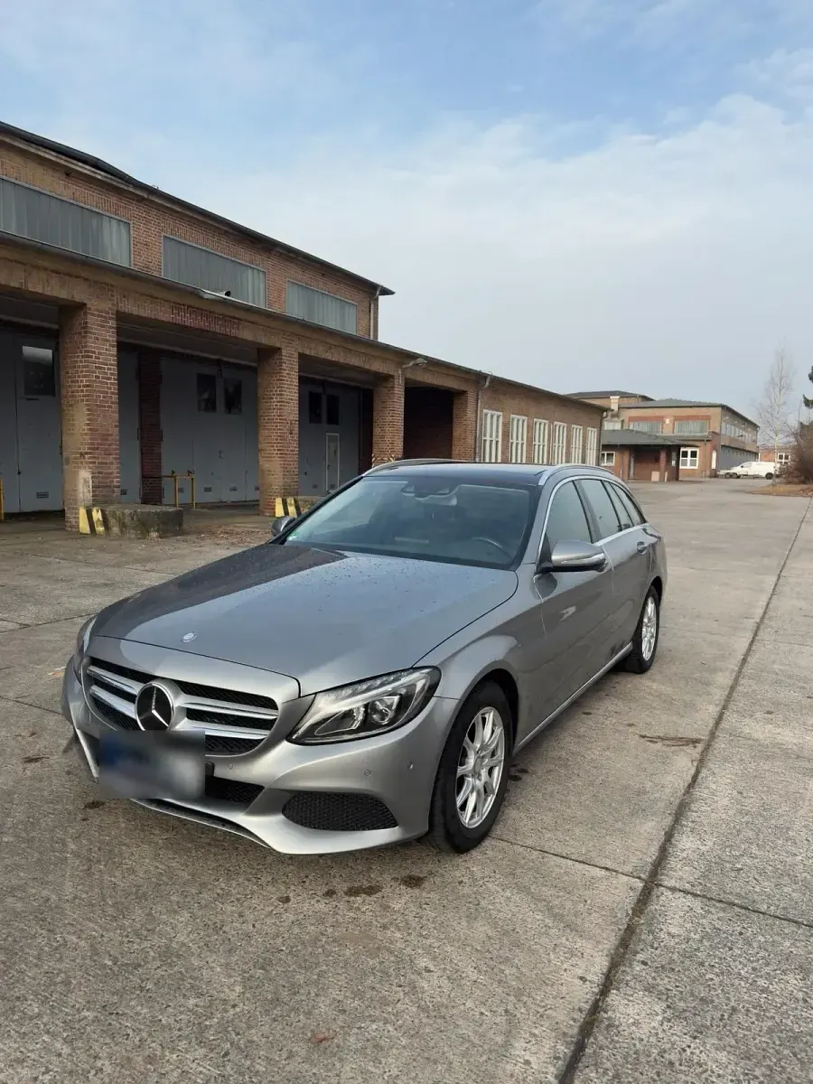Gebraucht Mercedes C250 211 PS (155 kW) 2014 Silber Kombi