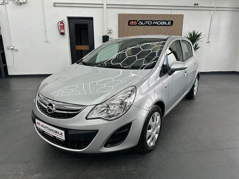 Gebraucht Opel Corsa Edition 87 PS (63 kW) 2012 Silber Kleinwagen