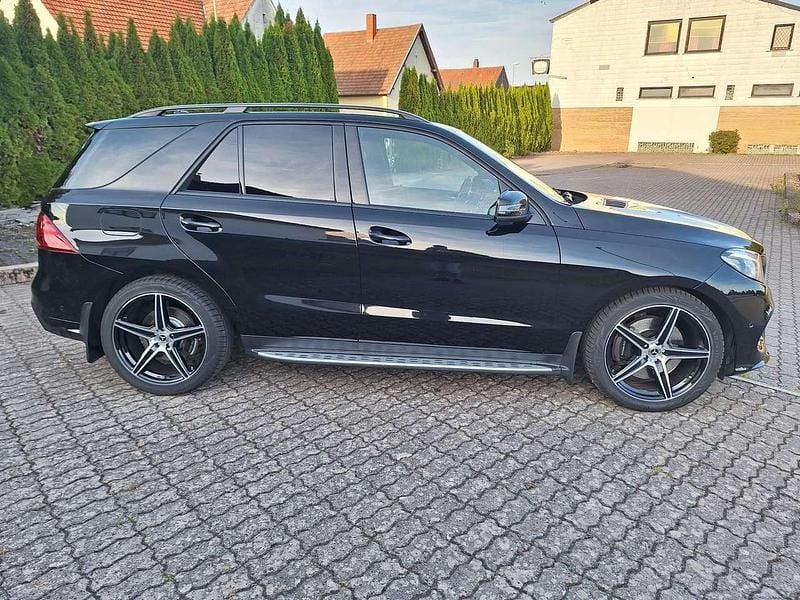 Gebraucht Mercedes GLE400 AMG line 333 PS (244 kW) 2017 SUV