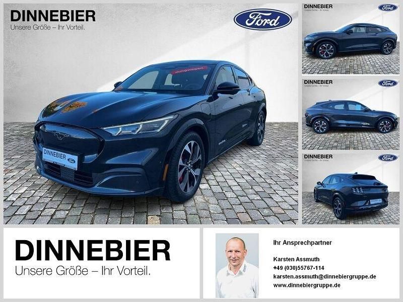 Dark matter grau metallic Gebraucht 2022 Ford Mustang Mach-E Extended Range SUV | 40.589 € (Fairer Preis) - Bild 1/4