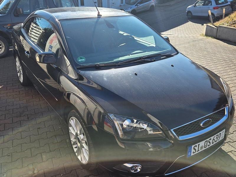Second-hand Ford Focus Titanium 145 CP (106 kW) 2007 Argintiu Cabrio