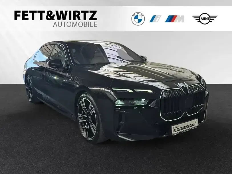 Gebraucht BMW 750e M Sport 489 PS (359 kW) 2025 Limousine
