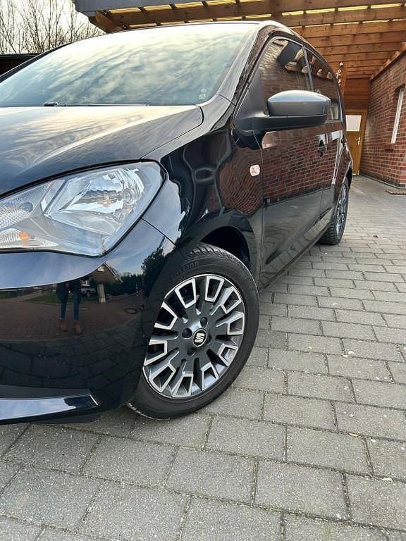 Gebraucht Seat Mii Chic 75 PS (55 kW) 2019 Schwarz Kleinwagen