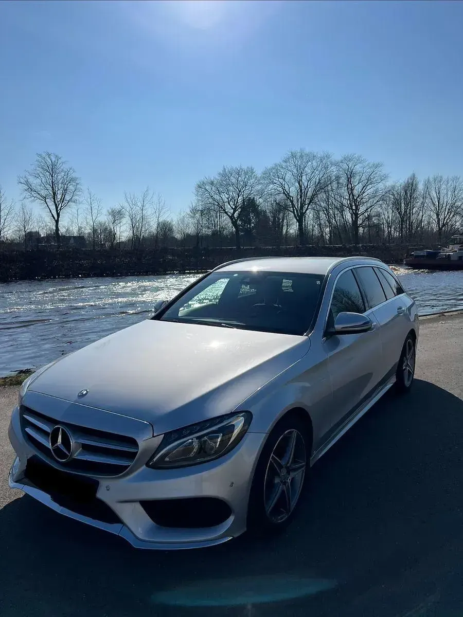 Gebraucht Mercedes C220 AMG line 163 PS (119 kW) 2016 Silber Kombi